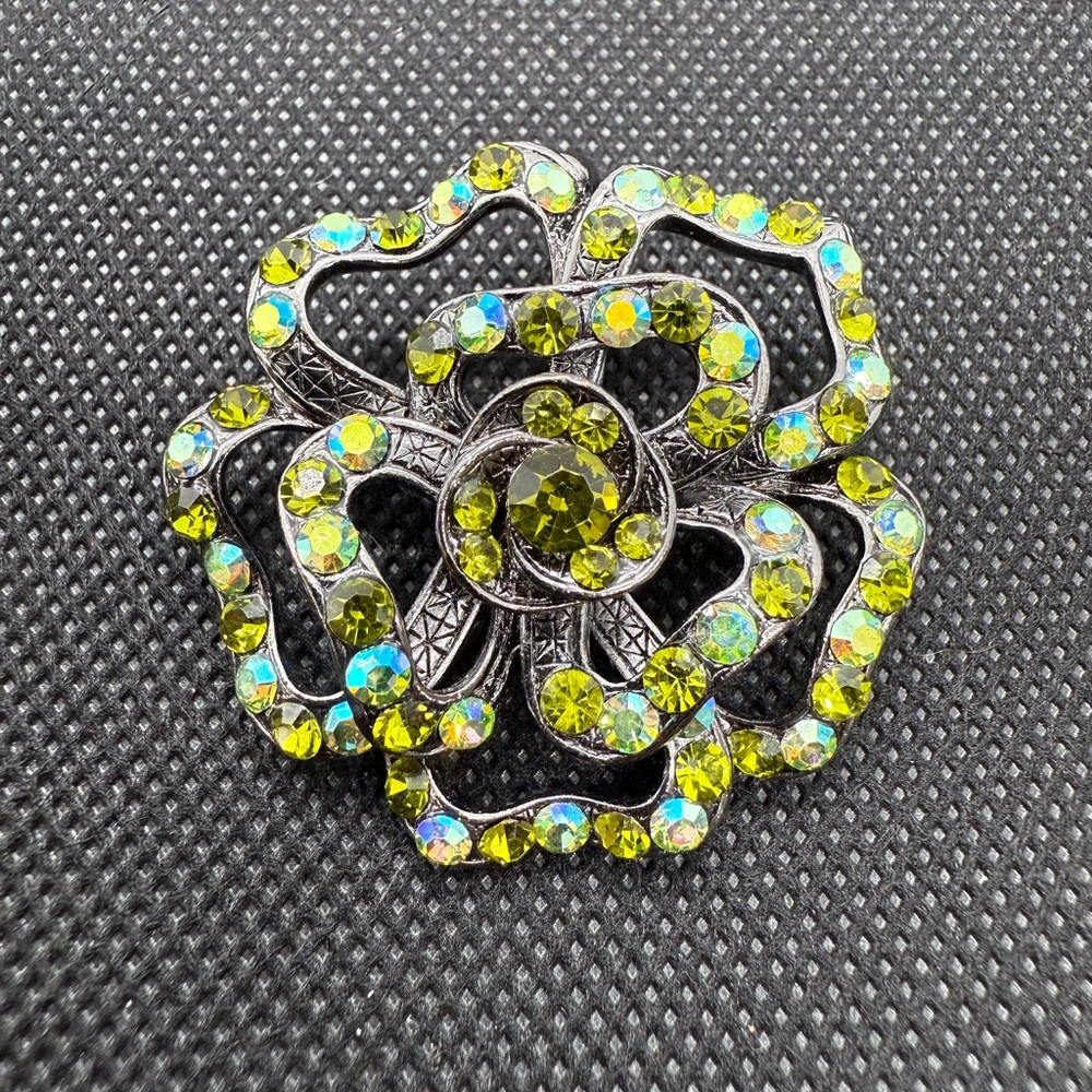 EUC vintage Rose green and aurora borealis crystals Rhinestones Antique Silver
